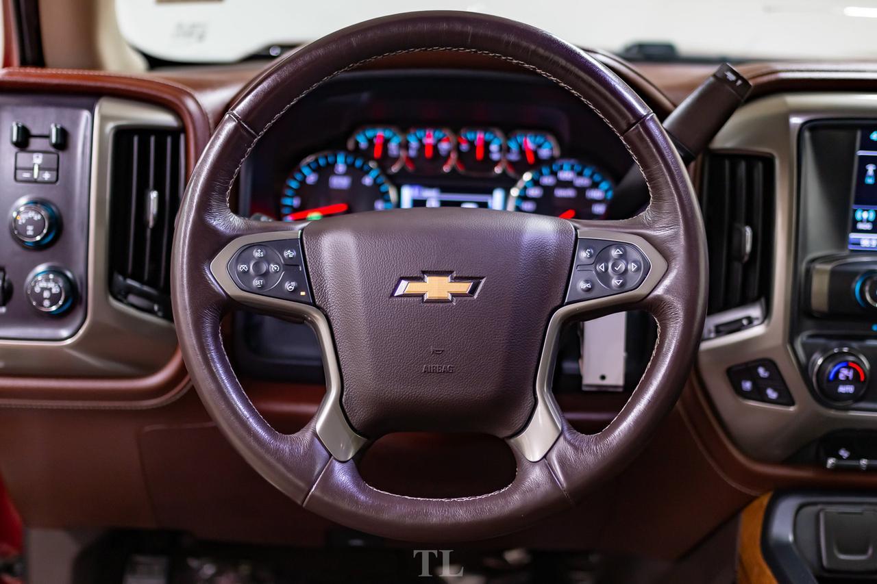 2018 Chevrolet Silverado 1500 4x4 Crew Cab High Country Longbox Leather Roof Nav Red Deer AB