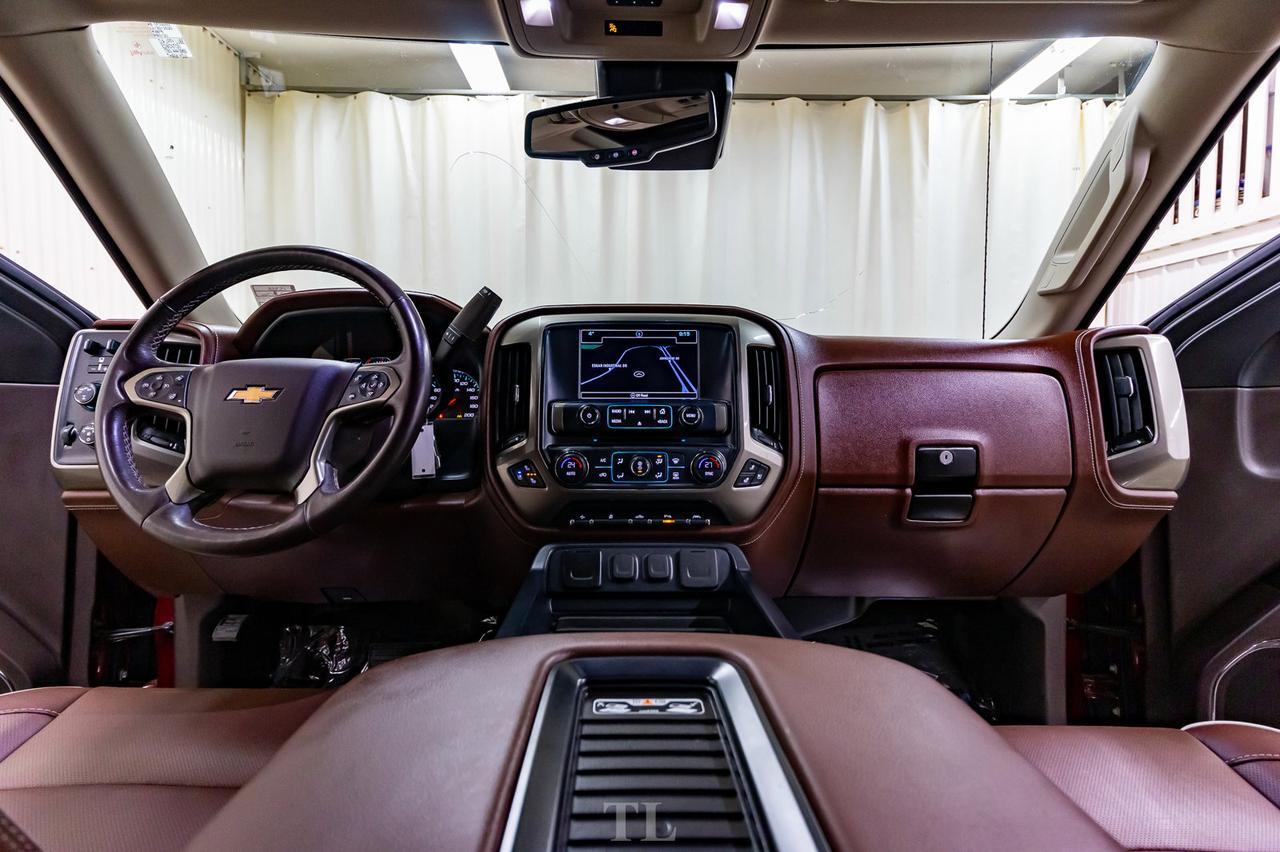 2018 Chevrolet Silverado 1500 4x4 Crew Cab High Country Longbox Leather Roof Nav Red Deer AB