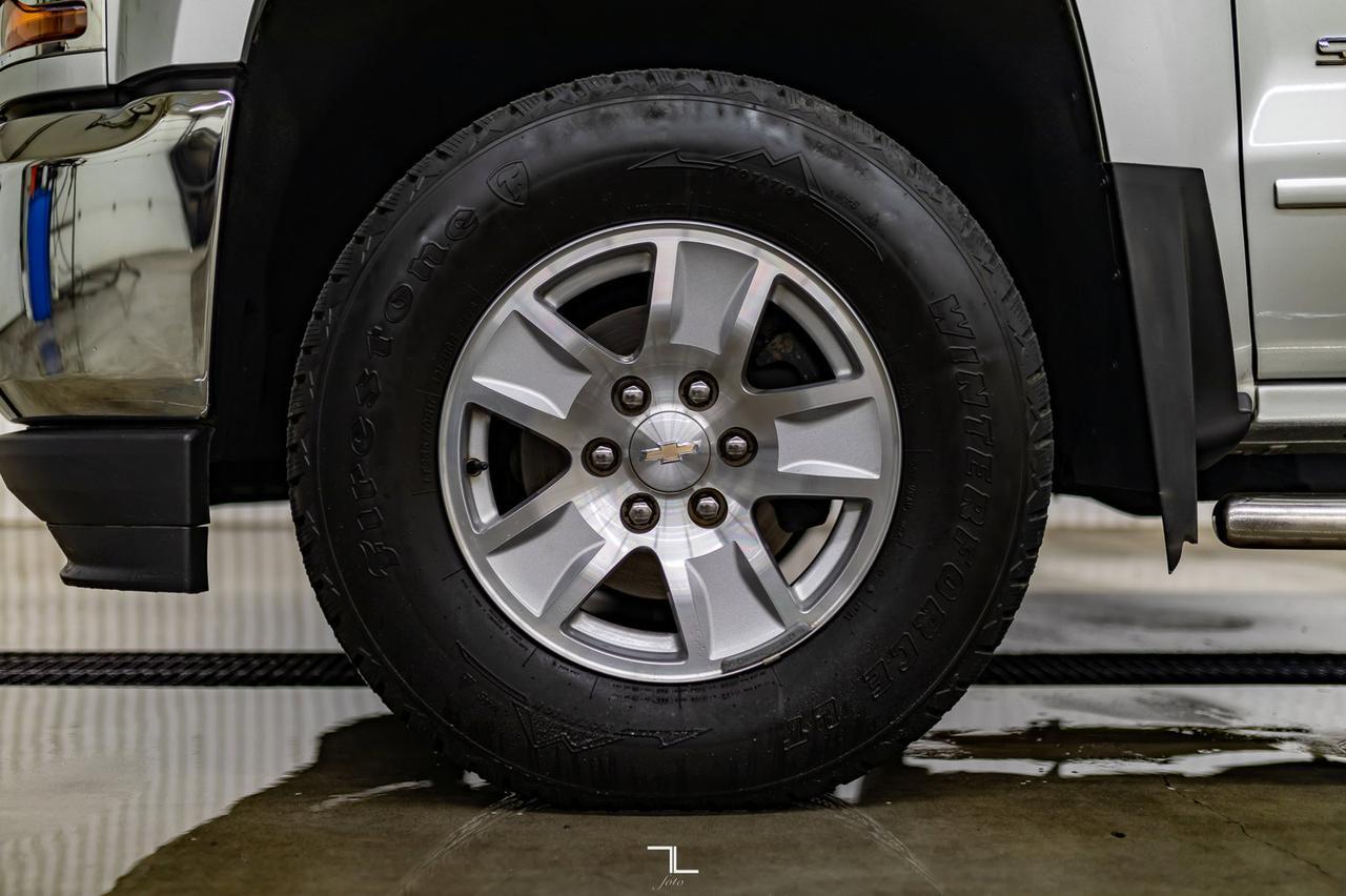 2018 Chevrolet Silverado 1500 4x4 Crew Cab LT BCam HSeats Red Deer AB