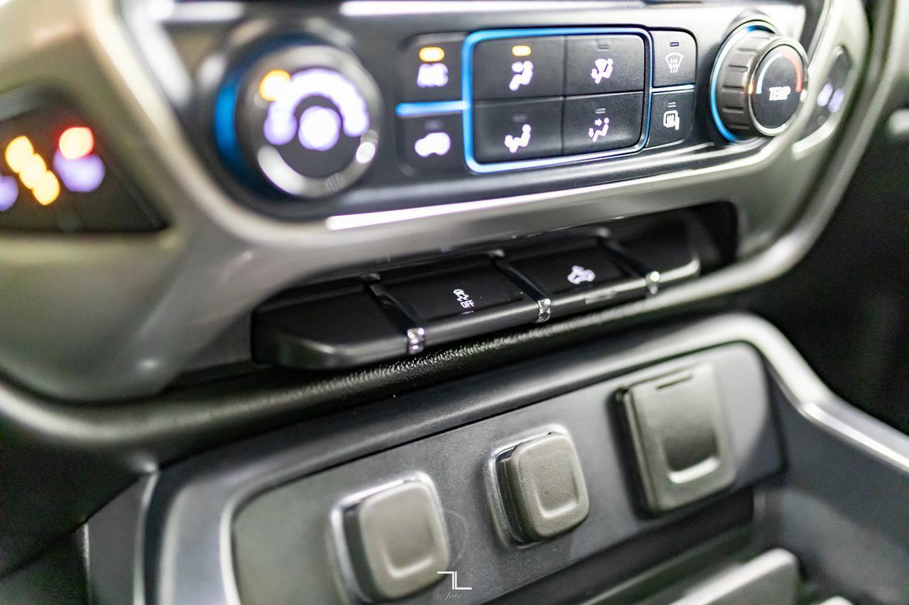 2018 Chevrolet Silverado 1500 4x4 Crew Cab LT BCam HSeats Red Deer AB