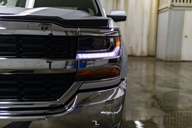 2018 Chevrolet Silverado 1500 4x4 Crew Cab LT BCam HSeats Red Deer AB