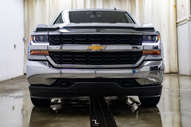 2018 Chevrolet Silverado 1500 4x4 Crew Cab LT BCam HSeats Red Deer AB
