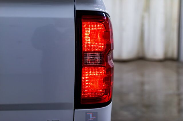 2018 Chevrolet Silverado 1500 4x4 Crew Cab LT BCam Red Deer AB