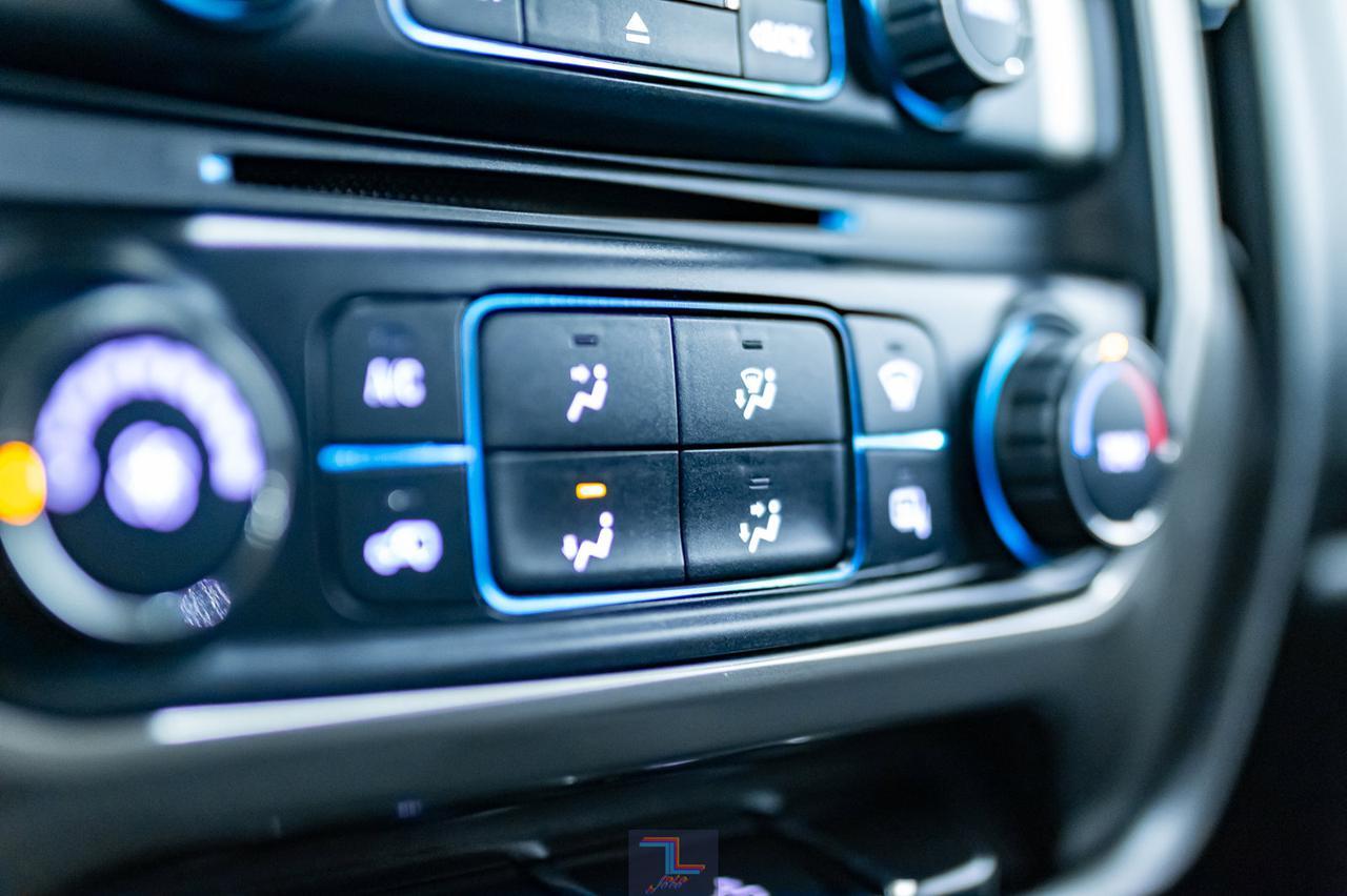 2018 Chevrolet Silverado 1500 4x4 Crew Cab LT BCam Red Deer AB