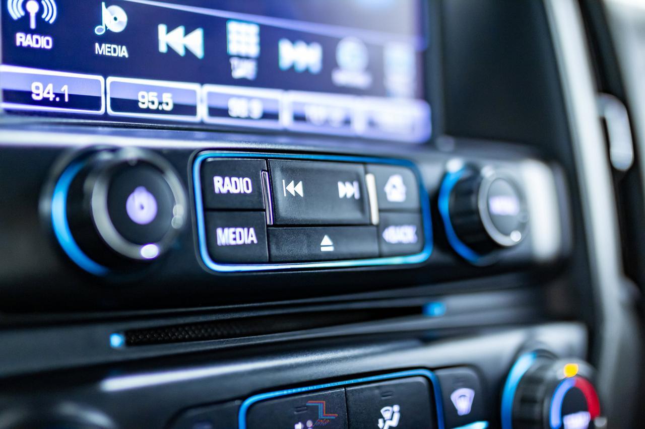 2018 Chevrolet Silverado 1500 4x4 Crew Cab LT BCam Red Deer AB