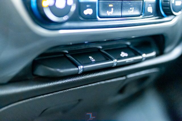 2018 Chevrolet Silverado 1500 4x4 Crew Cab LT BCam Red Deer AB