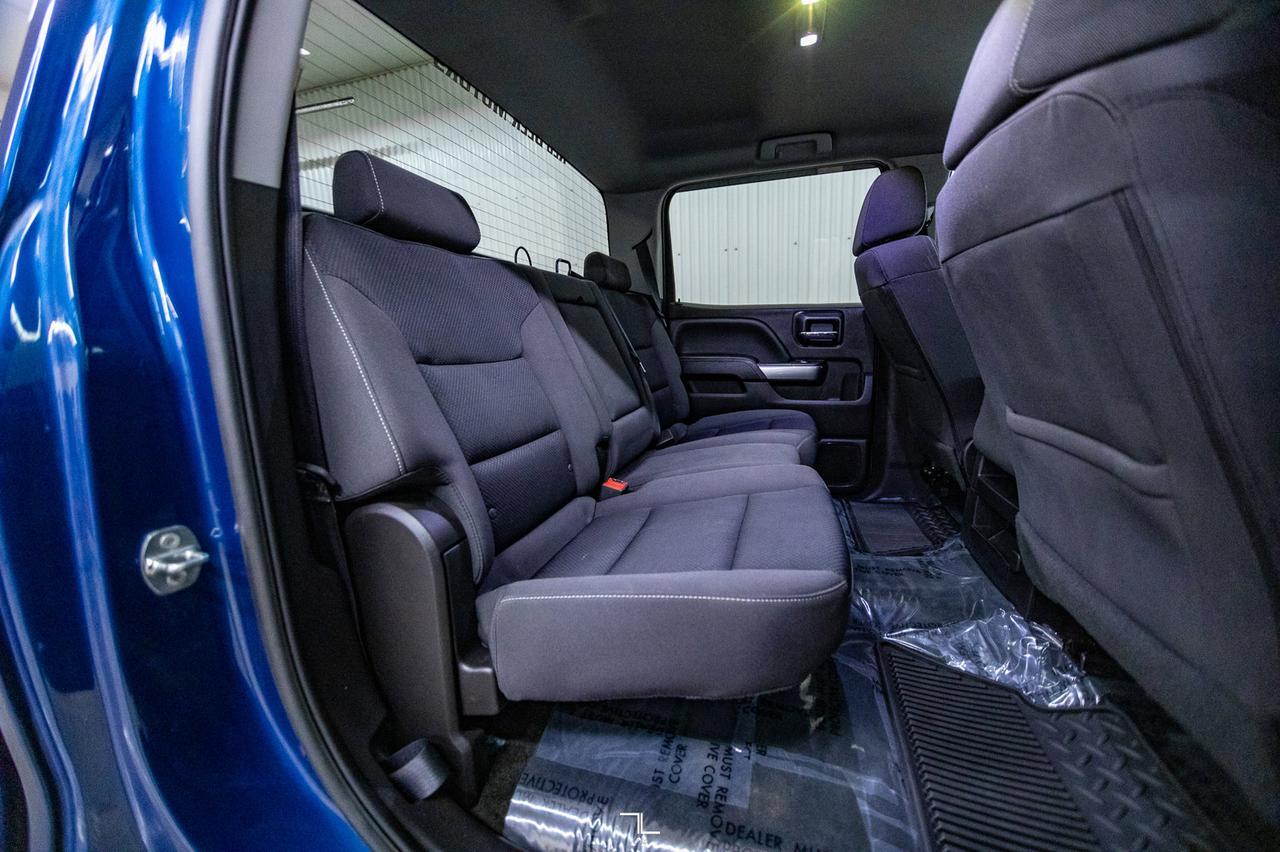 2018 Chevrolet Silverado 1500 4x4 Crew Cab LT BCam Red Deer AB