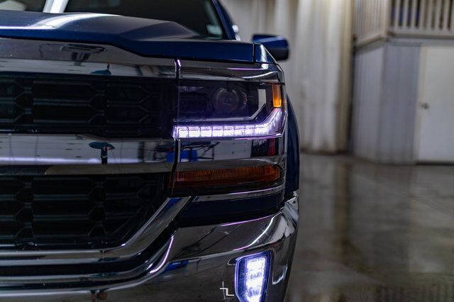 2018 Chevrolet Silverado 1500 4x4 Crew Cab LT BCam Red Deer AB