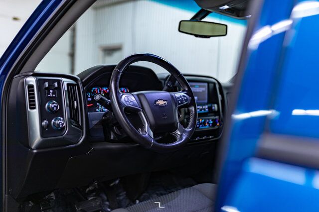 2018 Chevrolet Silverado 1500 4x4 Crew Cab LT BCam Red Deer AB