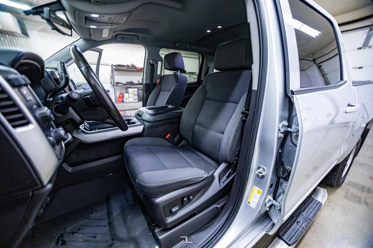 2018 Chevrolet Silverado 1500 4x4 Crew Cab LT BCam Red Deer AB