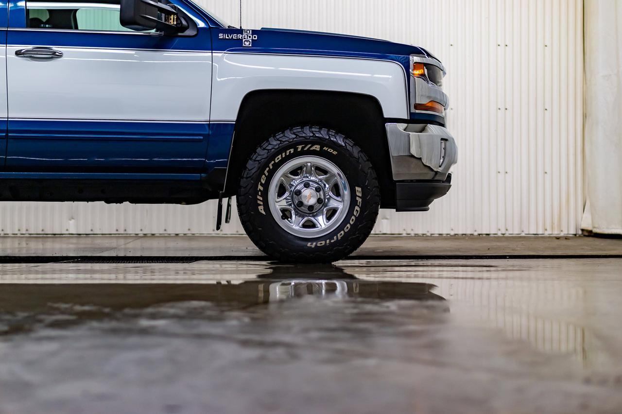 2018 Chevrolet Silverado 1500 4x4 Crew Cab LT Big 10 BCam Red Deer AB