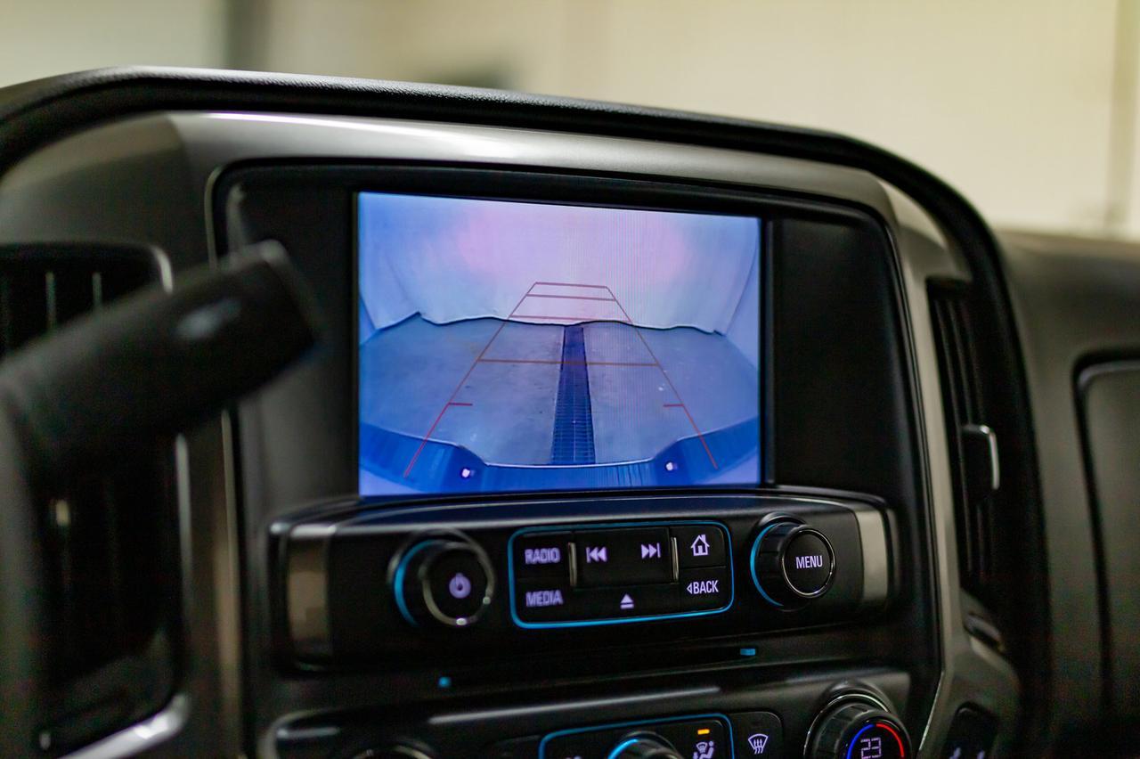 2018 Chevrolet Silverado 1500 4x4 Crew Cab LT Big 10 BCam Red Deer AB