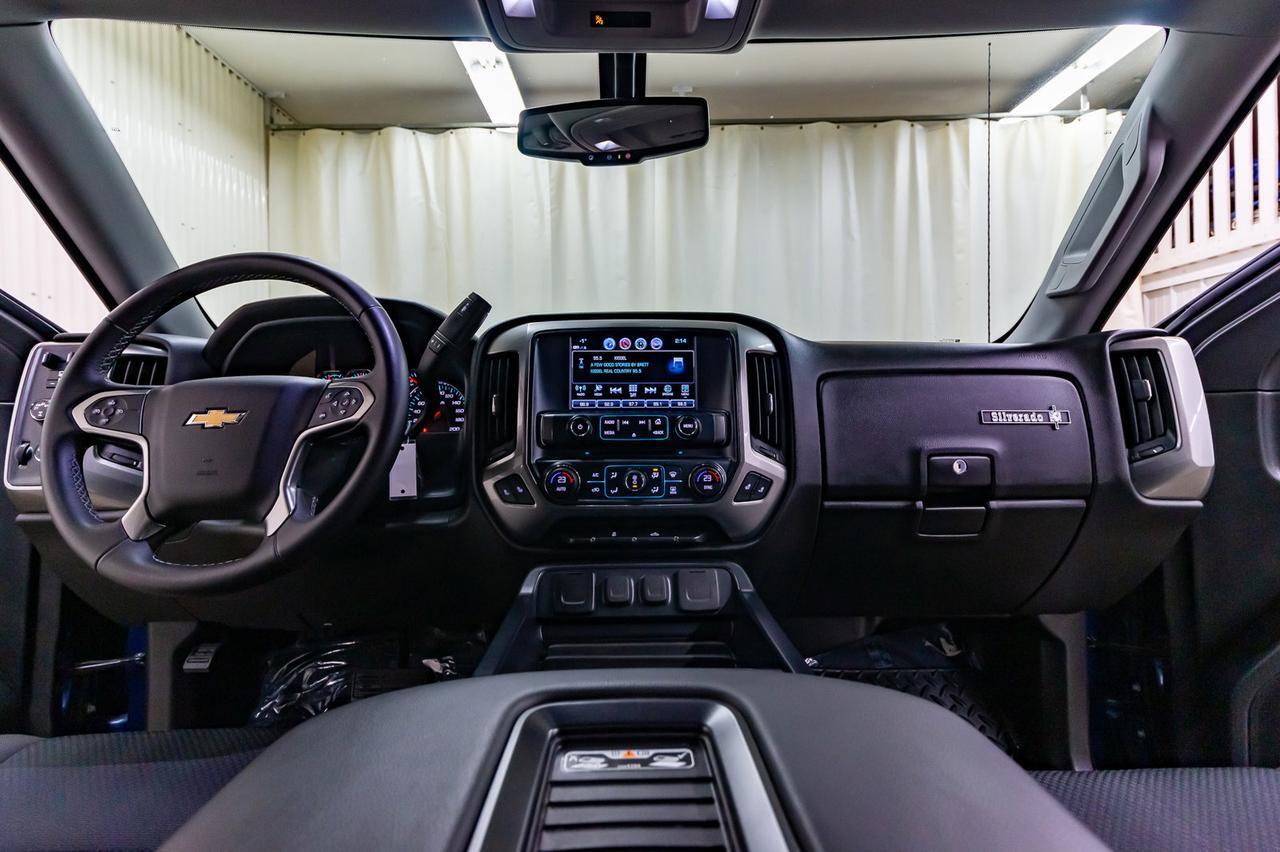 2018 Chevrolet Silverado 1500 4x4 Crew Cab LT Big 10 BCam Red Deer AB