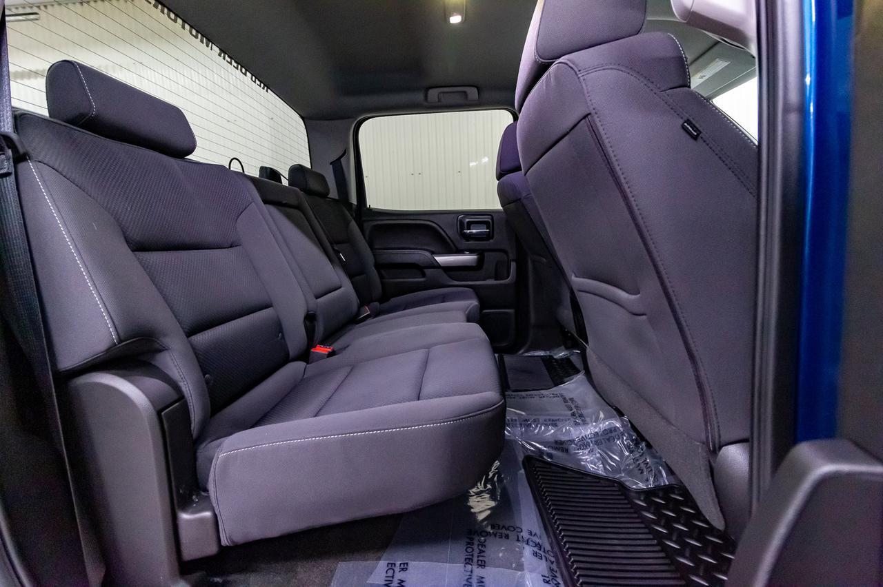 2018 Chevrolet Silverado 1500 4x4 Crew Cab LT Big 10 BCam Red Deer AB