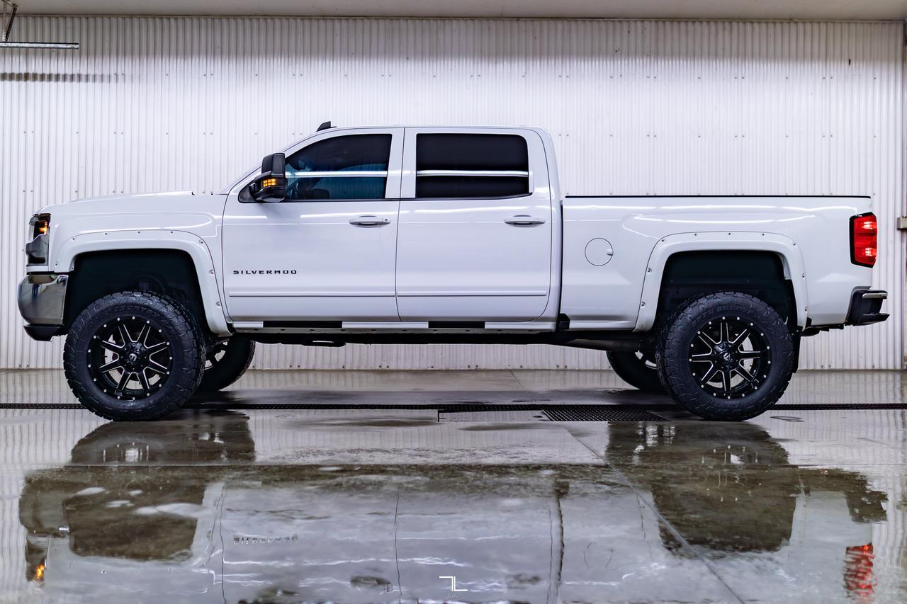 2018 Chevrolet Silverado 1500 4x4 Crew Cab LT Lift Kit BCam Red Deer AB