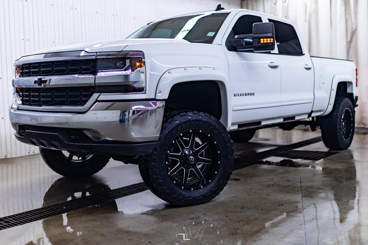 2018 Chevrolet Silverado 1500 4x4 Crew Cab LT Lift Kit BCam Red Deer AB