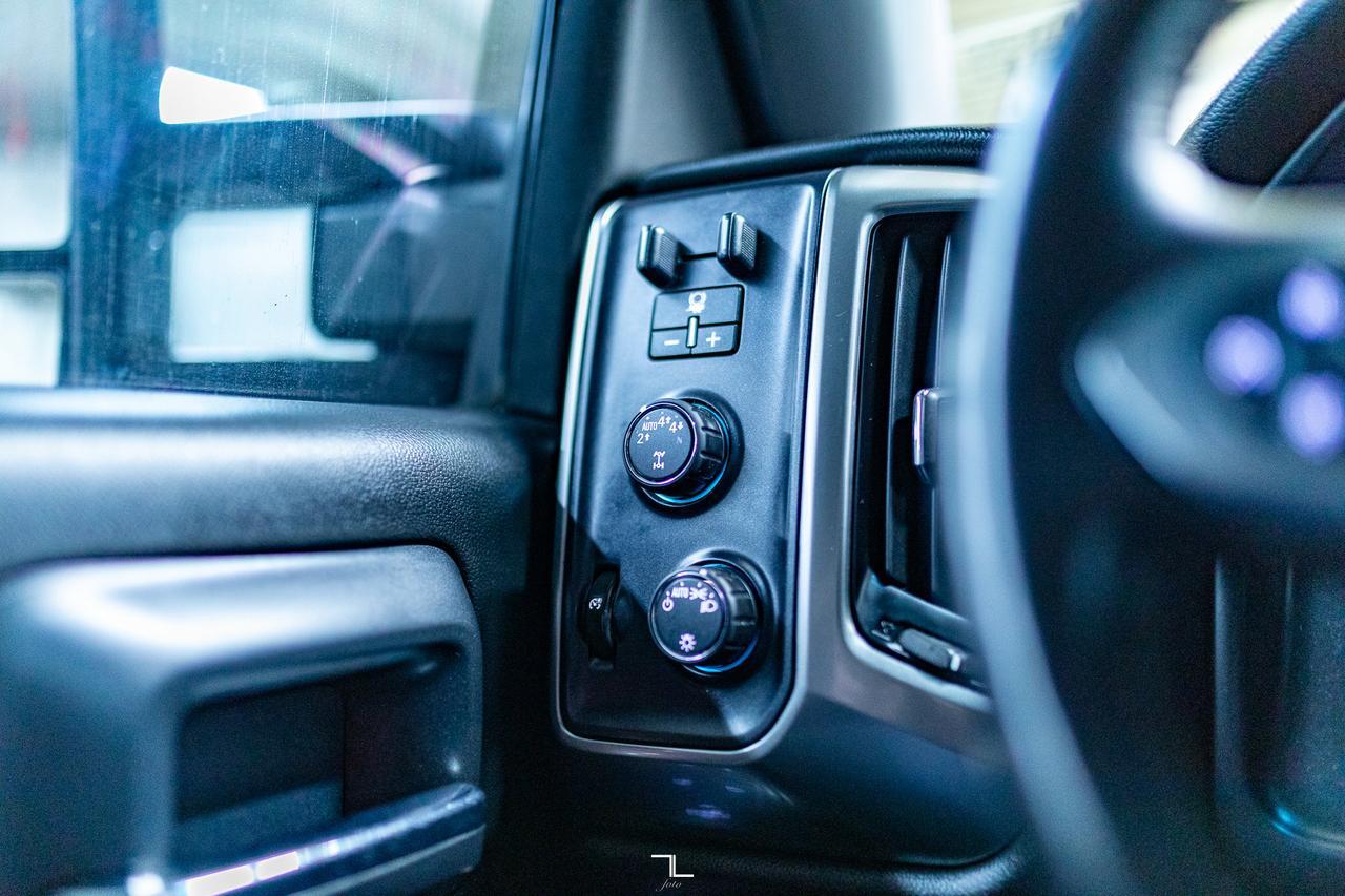 2018 Chevrolet Silverado 1500 4x4 Crew Cab LT Lift Kit BCam Red Deer AB