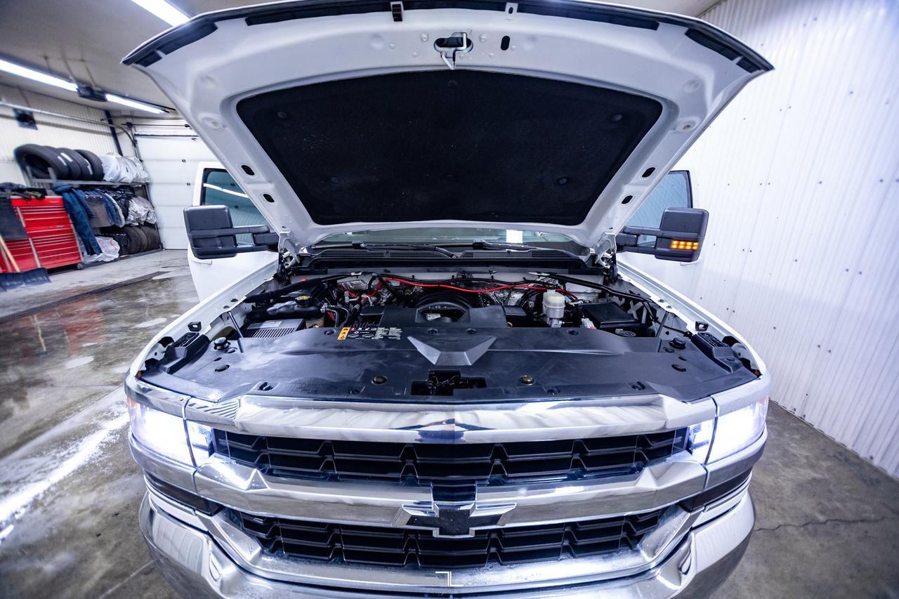 2018 Chevrolet Silverado 1500 4x4 Crew Cab LT Lift Kit BCam Red Deer AB