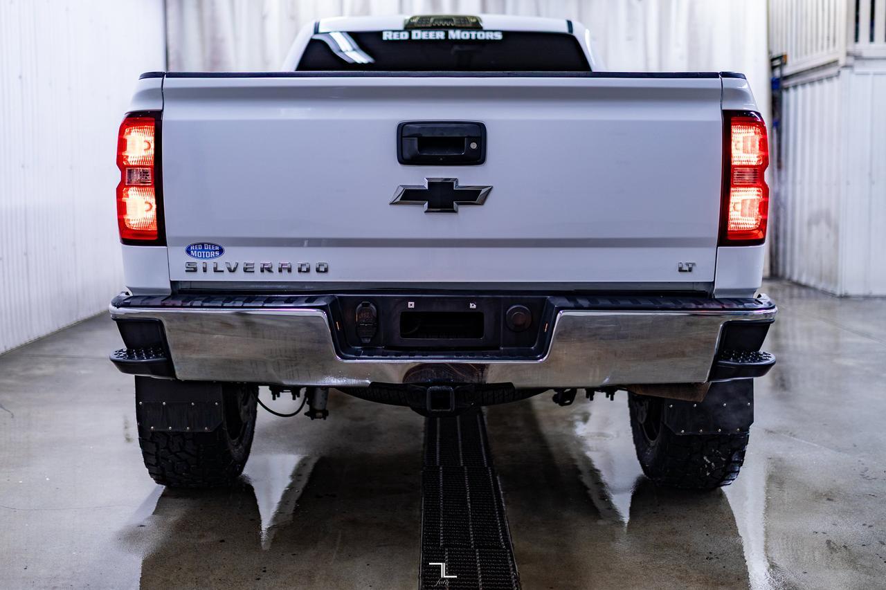 2018 Chevrolet Silverado 1500 4x4 Crew Cab LT Lift Kit BCam Red Deer AB