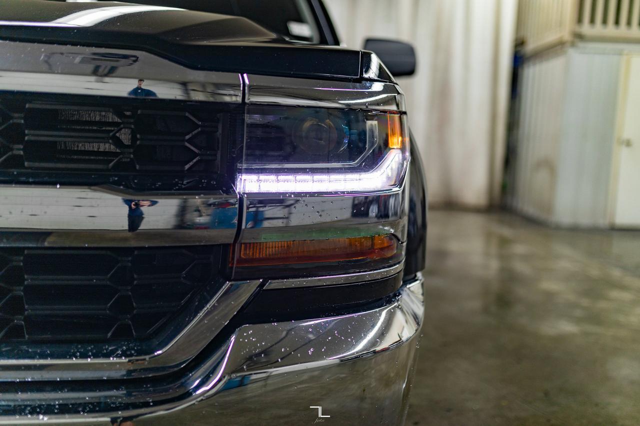 2018 Chevrolet Silverado 1500 4x4 Crew Cab LT PSeat BCam Red Deer AB