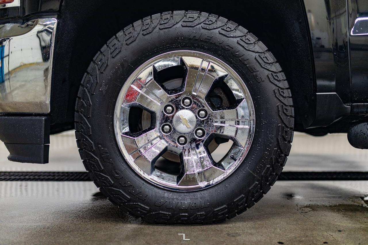 2018 Chevrolet Silverado 1500 4x4 Crew Cab LT PSeat BCam Red Deer AB