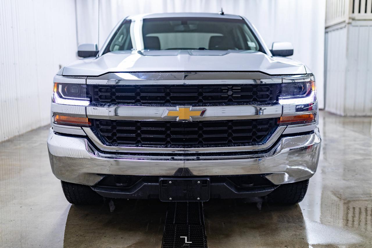 2018 Chevrolet Silverado 1500 4x4 Crew Cab LT PSeat BCam Red Deer AB