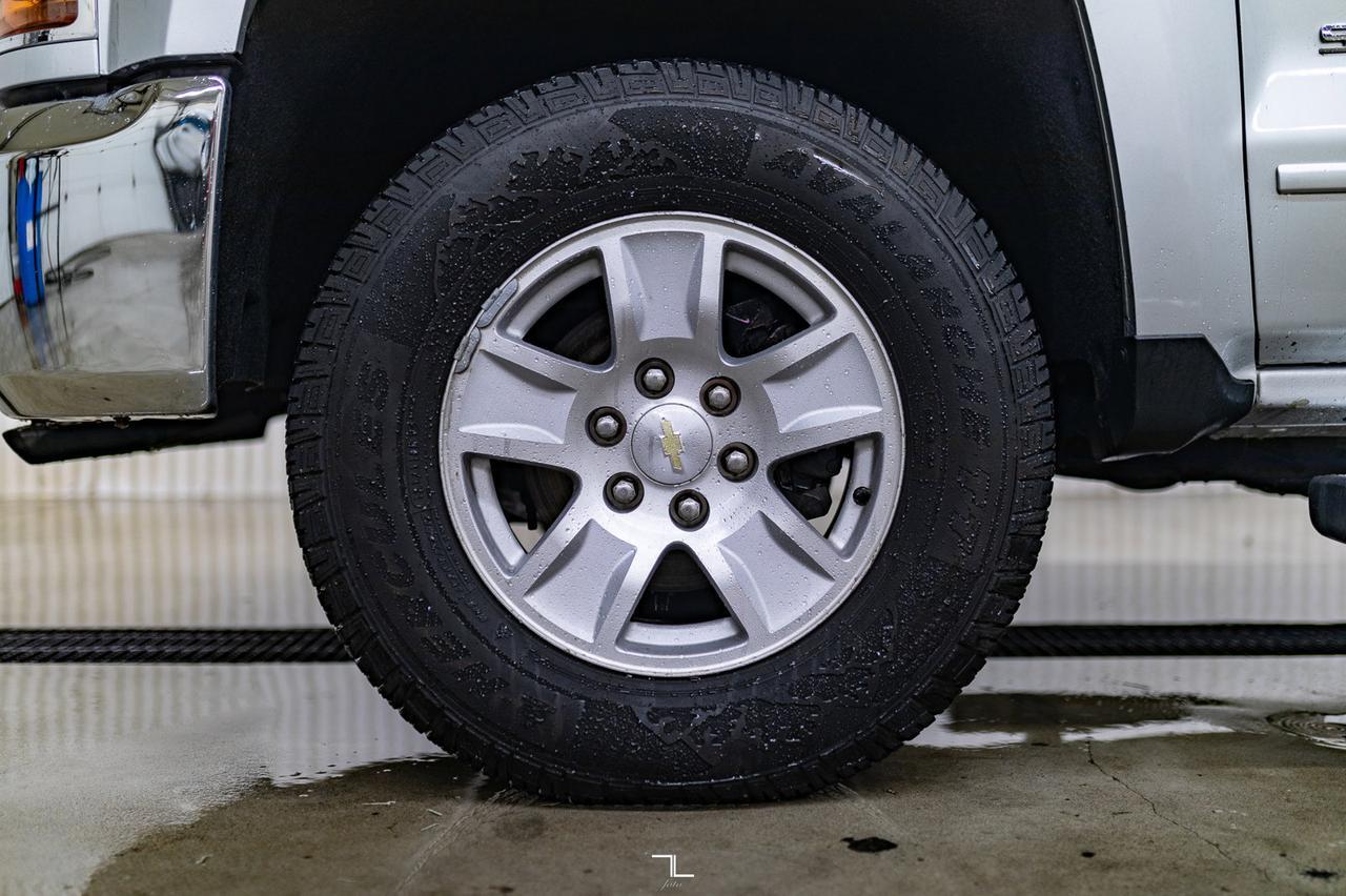 2018 Chevrolet Silverado 1500 4x4 Crew Cab LT PSeat BCam Red Deer AB