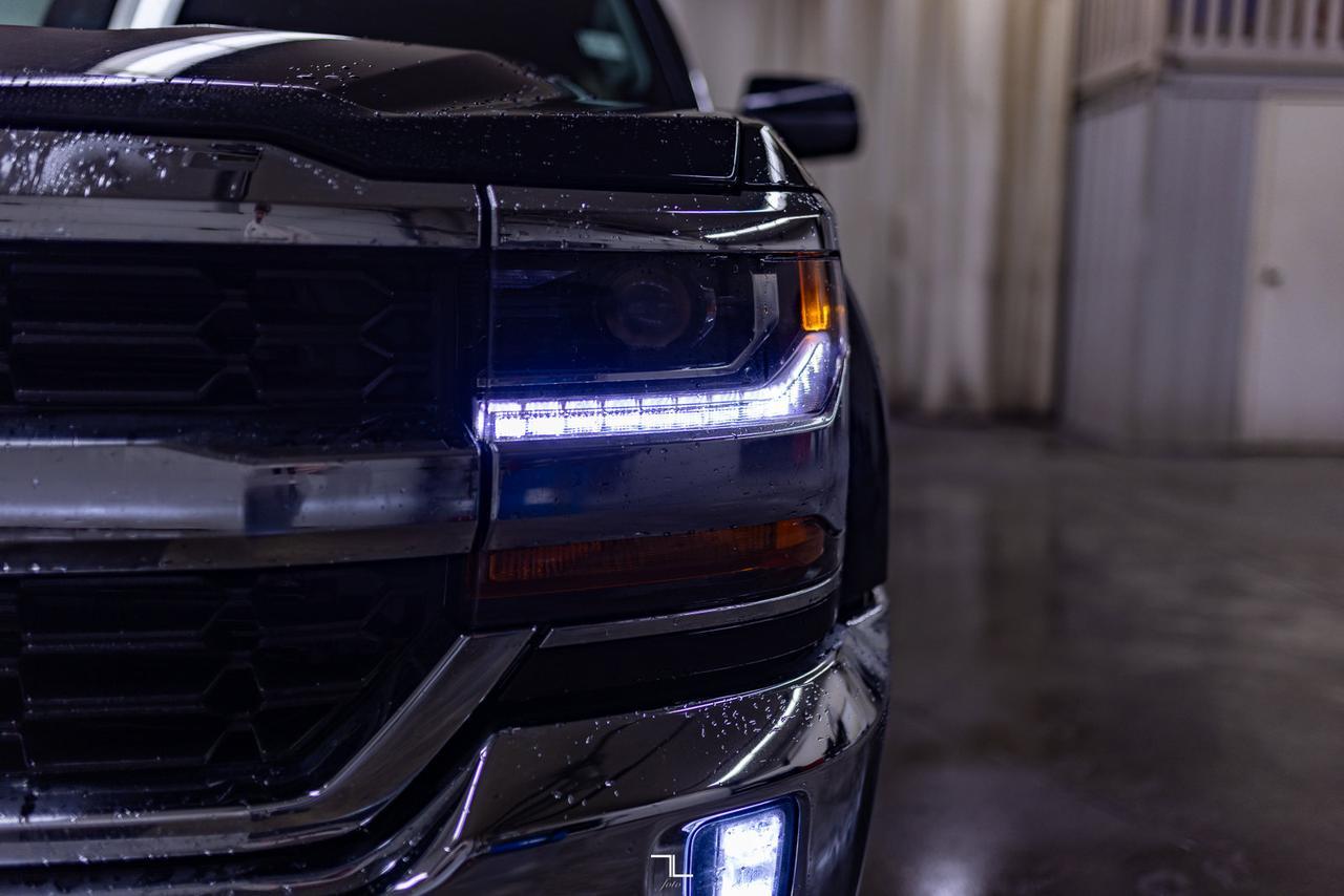 2018 Chevrolet Silverado 1500 4x4 Crew Cab LT Pseat BCam Red Deer AB