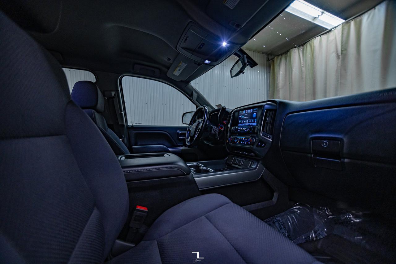 2018 Chevrolet Silverado 1500 4x4 Crew Cab LT Pseat BCam Red Deer AB