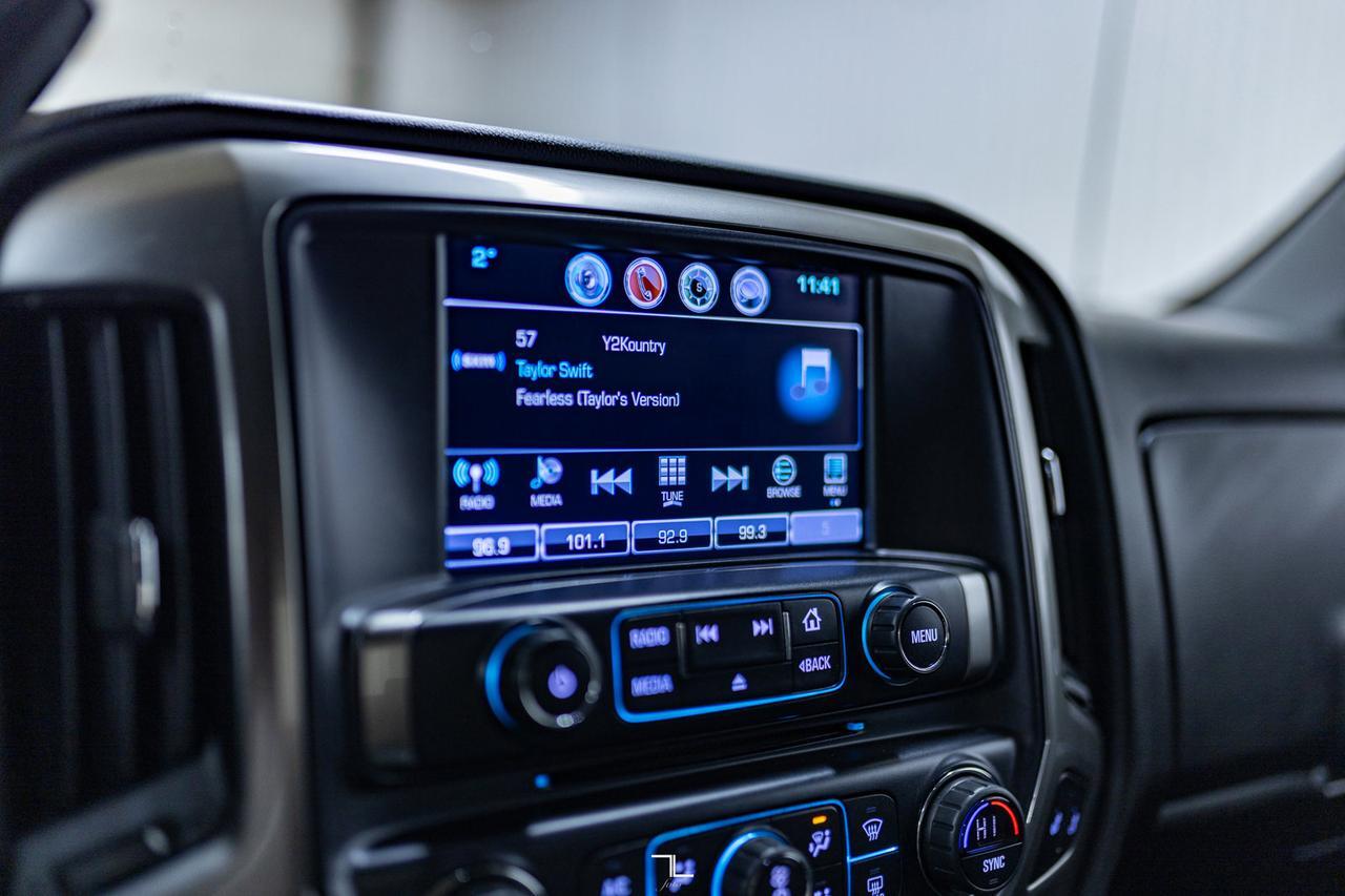 2018 Chevrolet Silverado 1500 4x4 Crew Cab LT Pseat BCam Red Deer AB