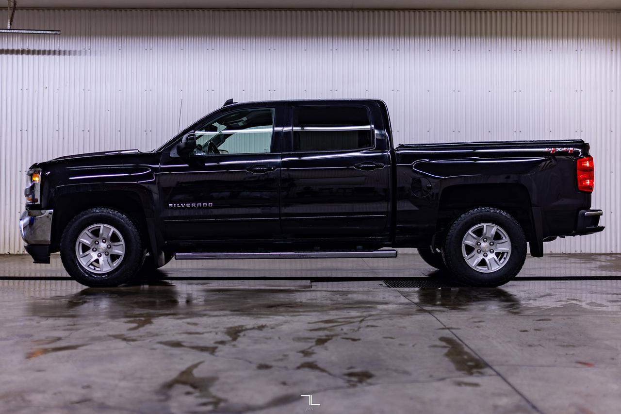 2018 Chevrolet Silverado 1500 4x4 Crew Cab LT Pseat BCam Red Deer AB