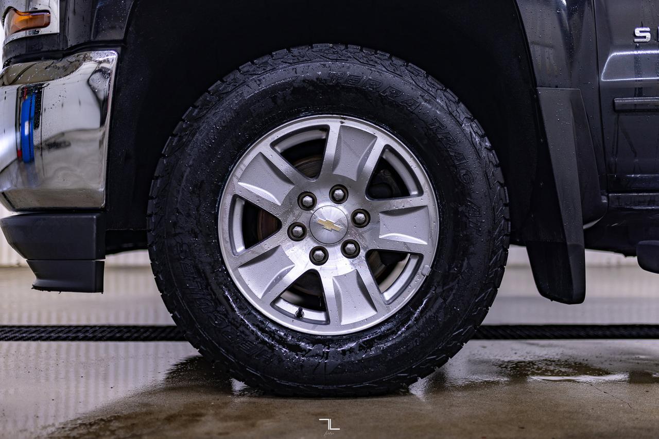 2018 Chevrolet Silverado 1500 4x4 Crew Cab LT Pseat BCam Red Deer AB