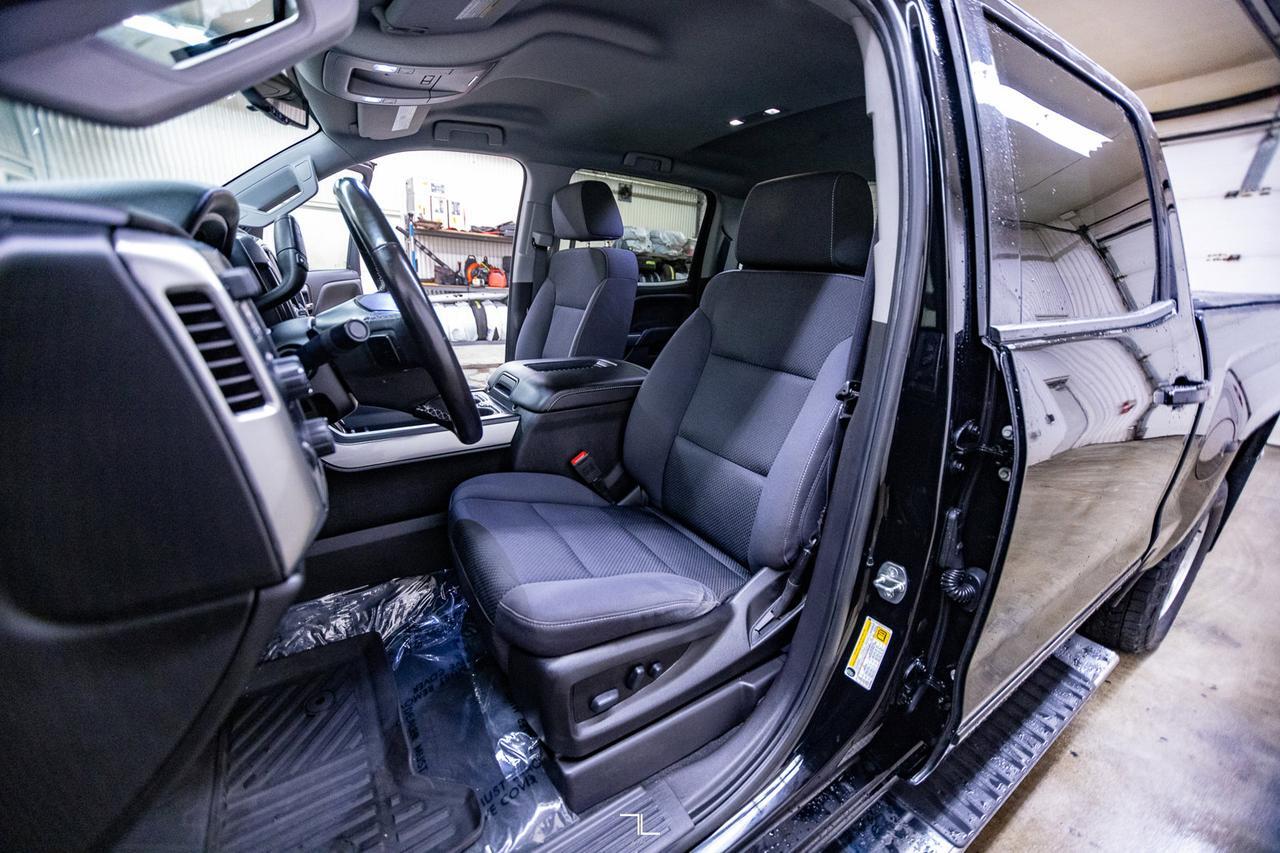 2018 Chevrolet Silverado 1500 4x4 Crew Cab LT Pseat BCam Red Deer AB