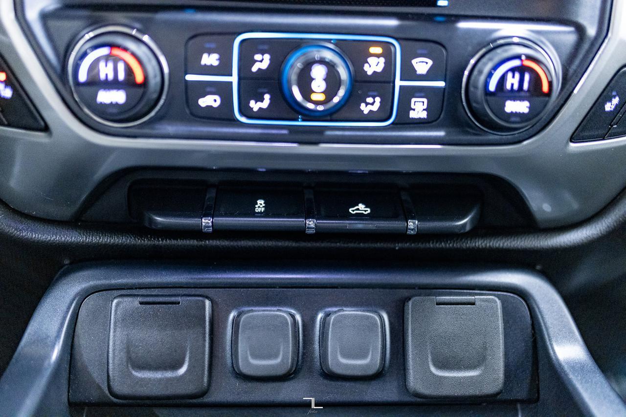 2018 Chevrolet Silverado 1500 4x4 Crew Cab LT Pseat BCam Red Deer AB