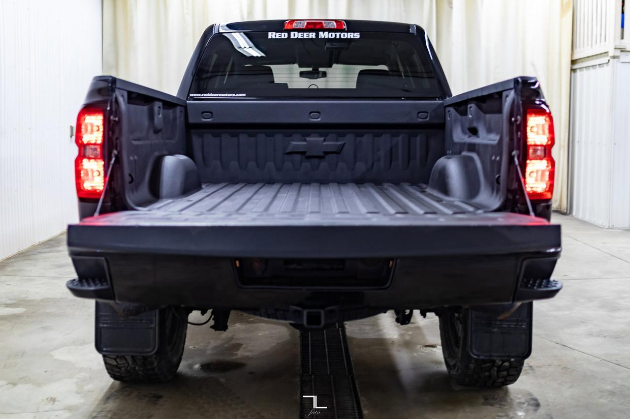 2018 Chevrolet Silverado 1500 4x4 Crew Cab LT Z71 BCam 6" Lift Fuel Wheels Red Deer AB