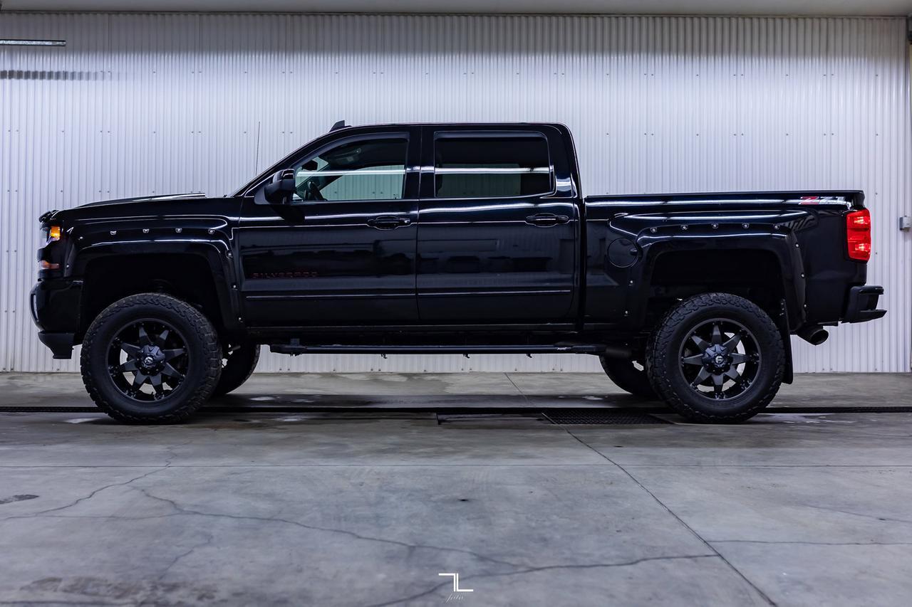 2018 Chevrolet Silverado 1500 4x4 Crew Cab LT Z71 BCam 6" Lift Fuel Wheels Red Deer AB