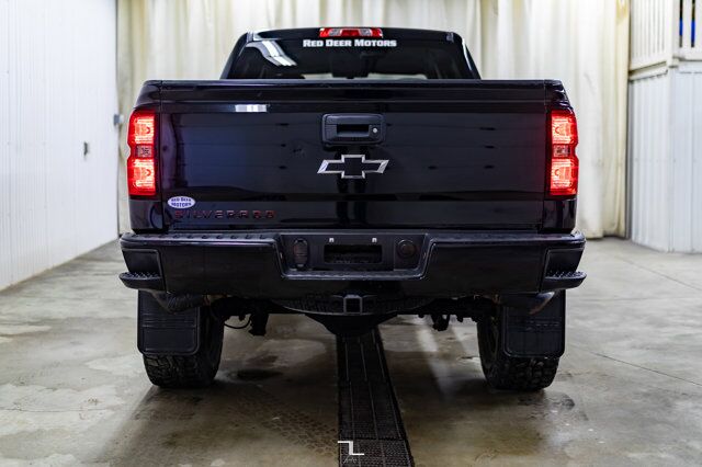 2018 Chevrolet Silverado 1500 4x4 Crew Cab LT Z71 BCam 6&quot; Lift Fuel Wheels Red Deer AB