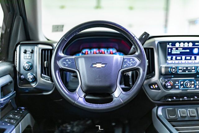 2018 Chevrolet Silverado 1500 4x4 Crew Cab LT Z71 BCam 6&quot; Lift Fuel Wheels Red Deer AB