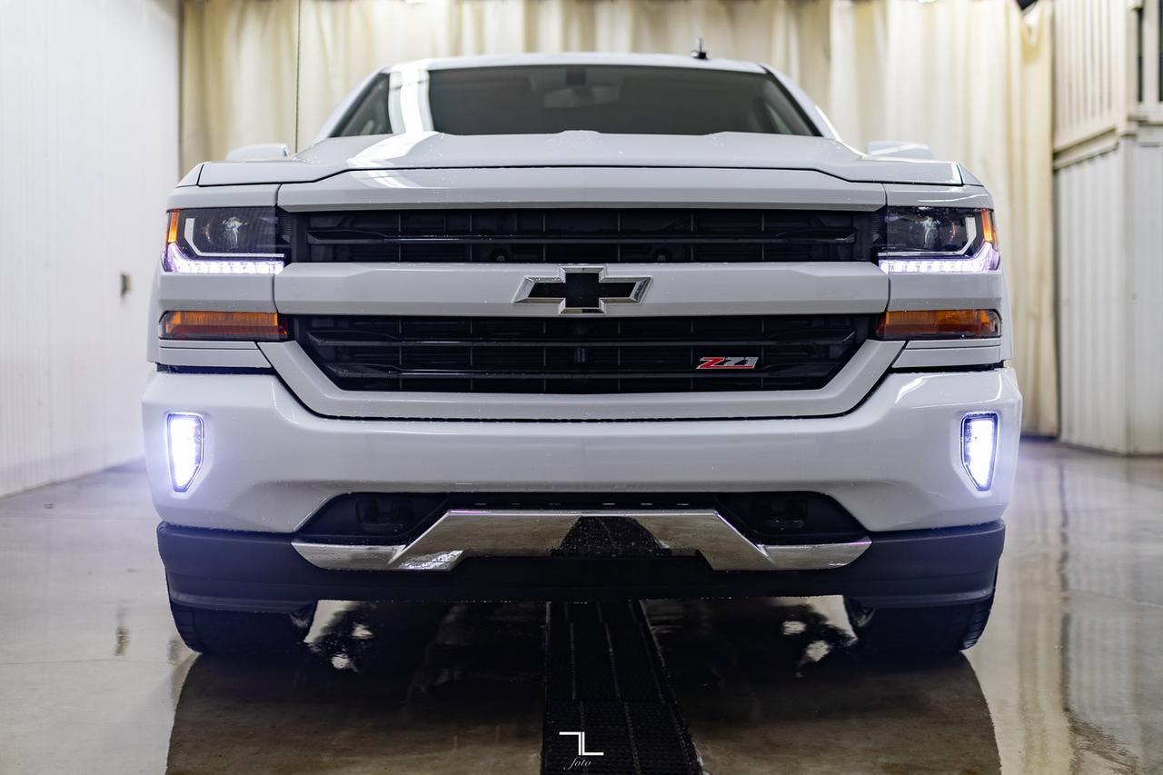 2018 Chevrolet Silverado 1500 4x4 Crew Cab LT Z71 BCam Red Deer AB
