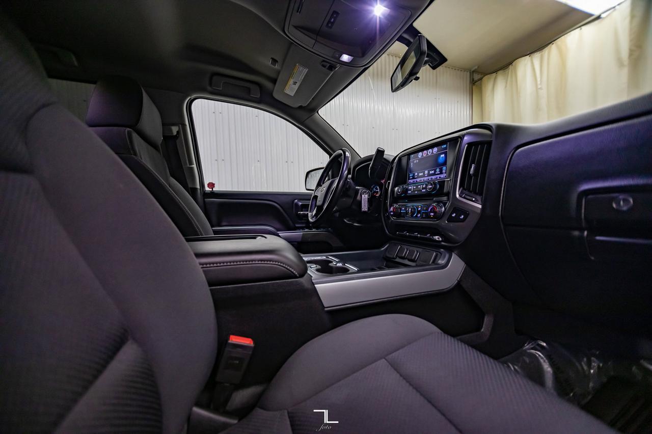 2018 Chevrolet Silverado 1500 4x4 Crew Cab LT Z71 BCam Red Deer AB