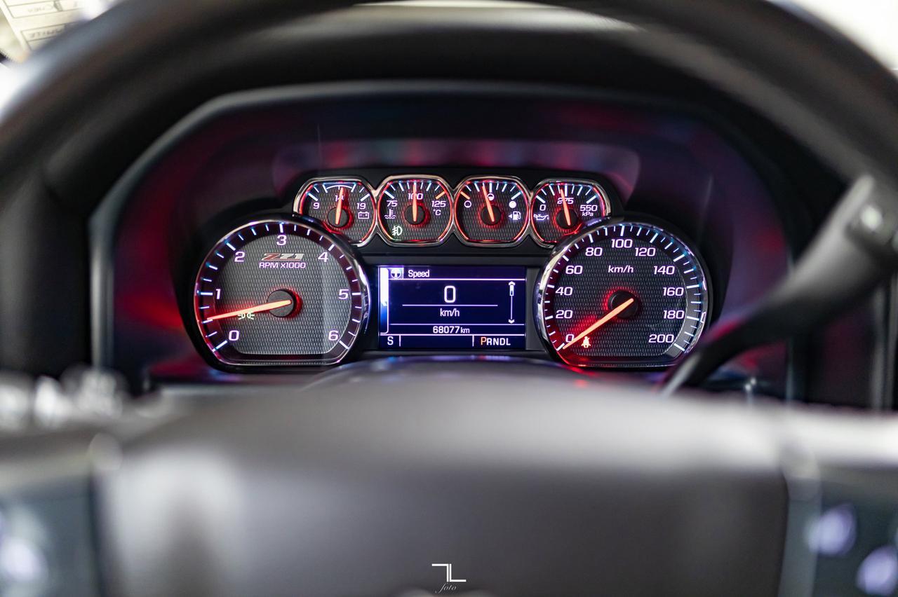 2018 Chevrolet Silverado 1500 4x4 Crew Cab LT Z71 BCam Red Deer AB