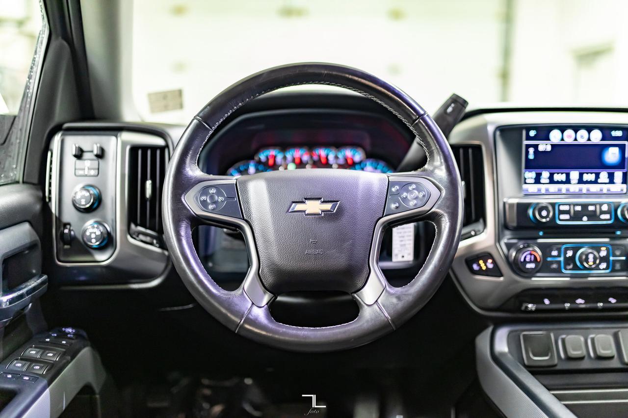 2018 Chevrolet Silverado 1500 4x4 Crew Cab LT Z71 BCam Red Deer AB