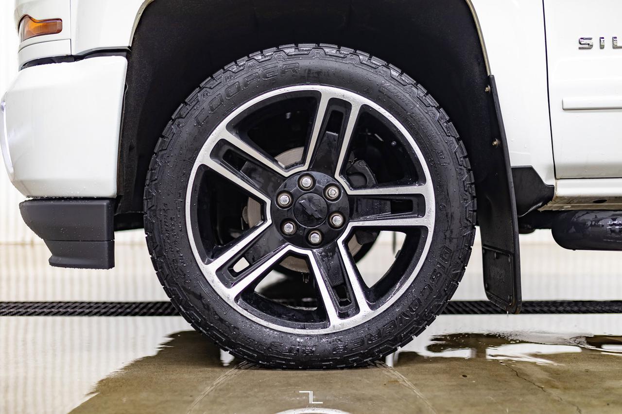 2018 Chevrolet Silverado 1500 4x4 Crew Cab LT Z71 BCam Red Deer AB