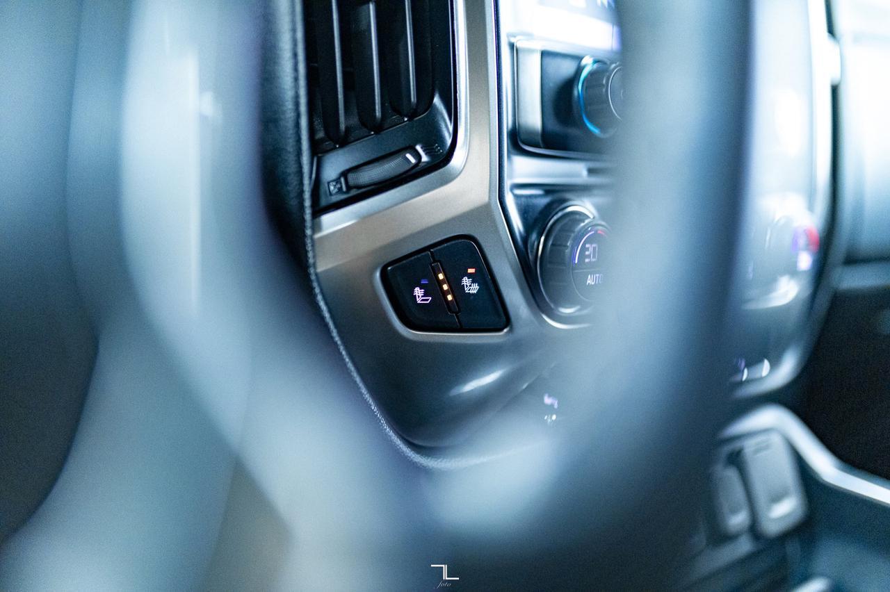 2018 Chevrolet Silverado 1500 4x4 Crew Cab LT Z71 BCam Red Deer AB