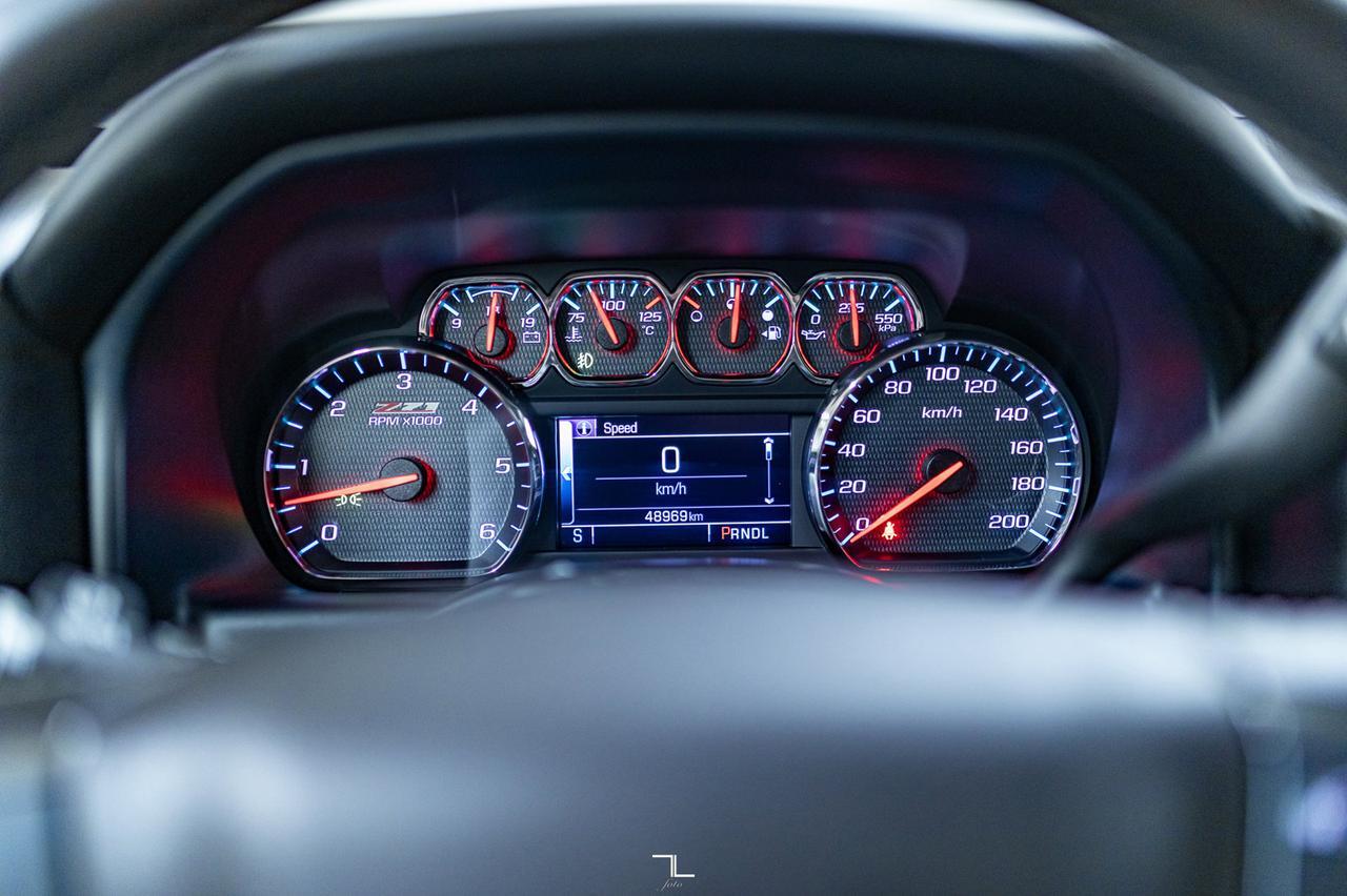 2018 Chevrolet Silverado 1500 4x4 Crew Cab LT Z71 BCam Red Deer AB