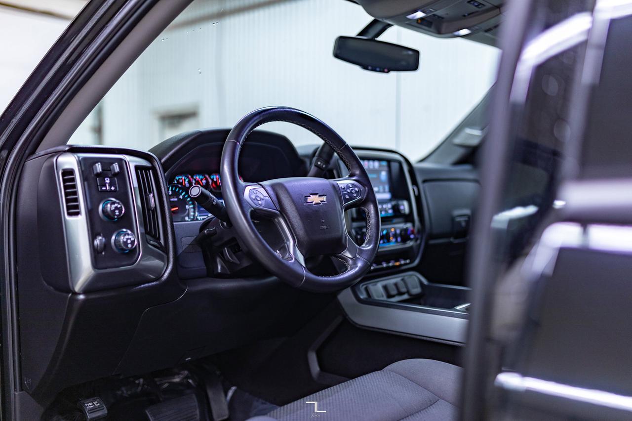 2018 Chevrolet Silverado 1500 4x4 Crew Cab LT Z71 BCam Red Deer AB