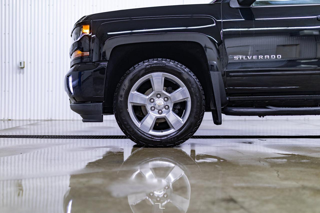 2018 Chevrolet Silverado 1500 4x4 Crew Cab LT Z71 BCam Red Deer AB