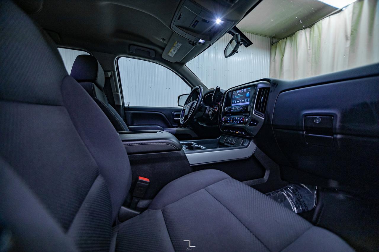 2018 Chevrolet Silverado 1500 4x4 Crew Cab LT Z71 BCam Red Deer AB