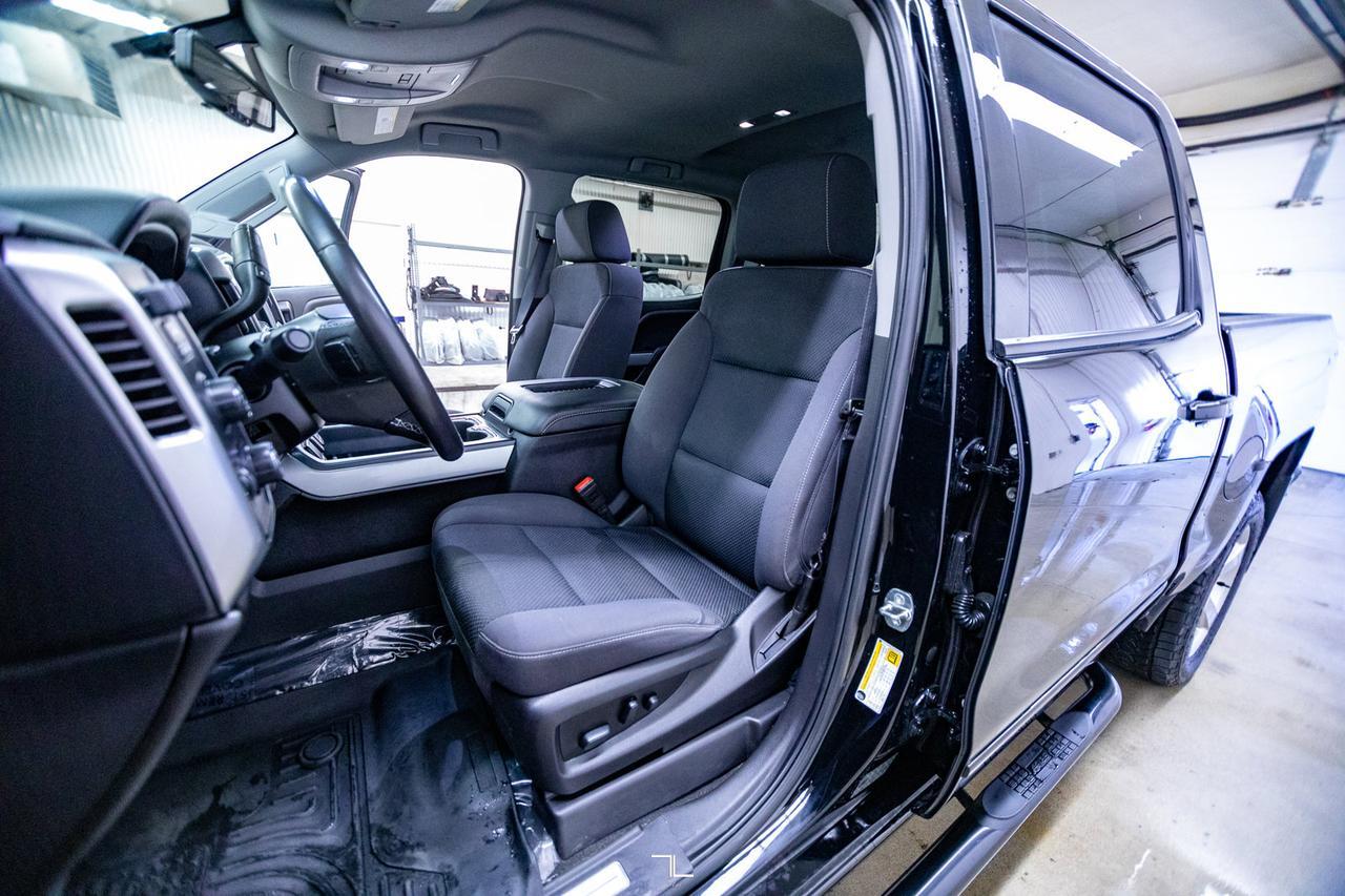 2018 Chevrolet Silverado 1500 4x4 Crew Cab LT Z71 BCam Red Deer AB