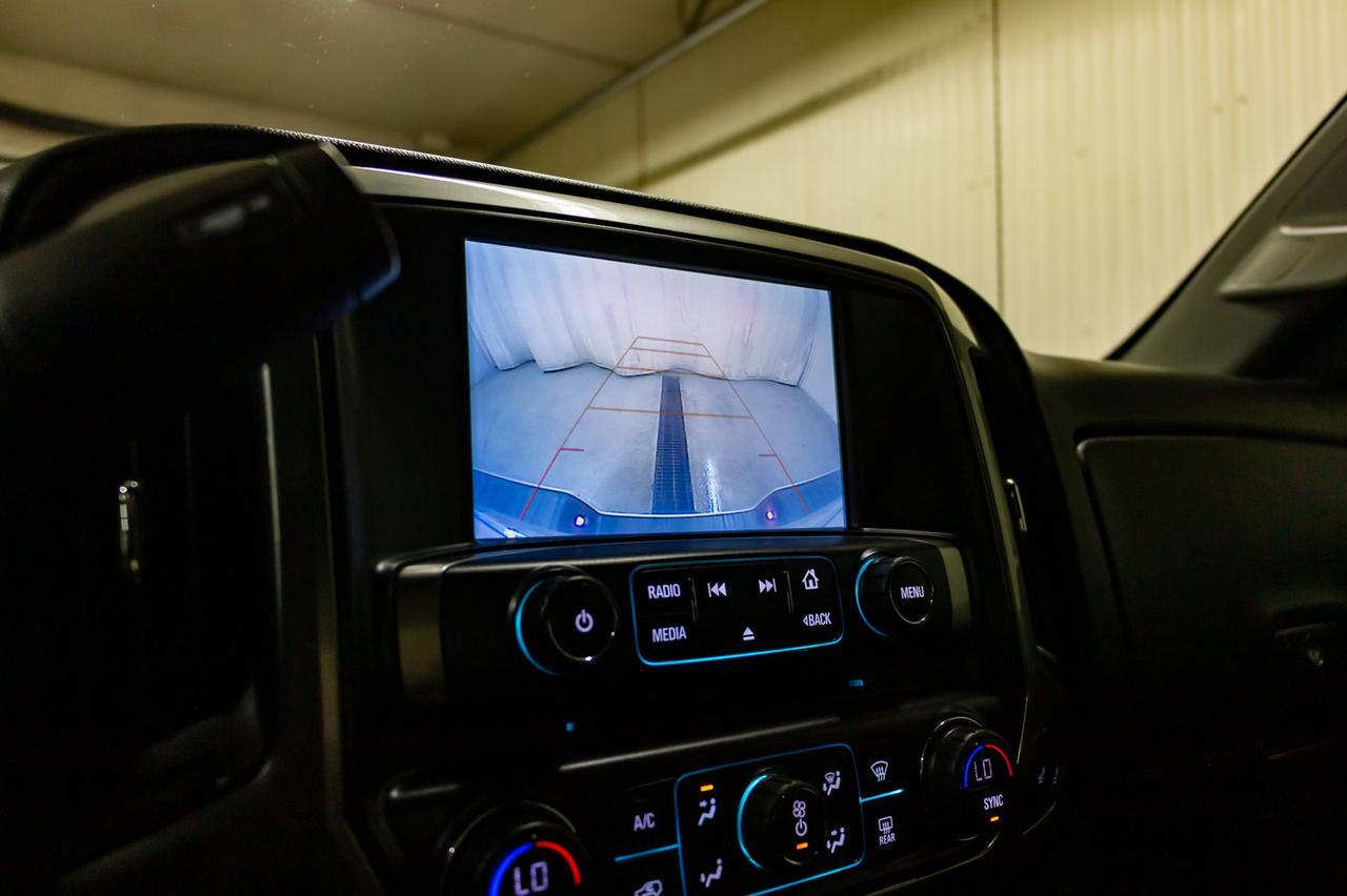 2018 Chevrolet Silverado 1500 4x4 Crew Cab LT Z71 BCam Red Deer AB